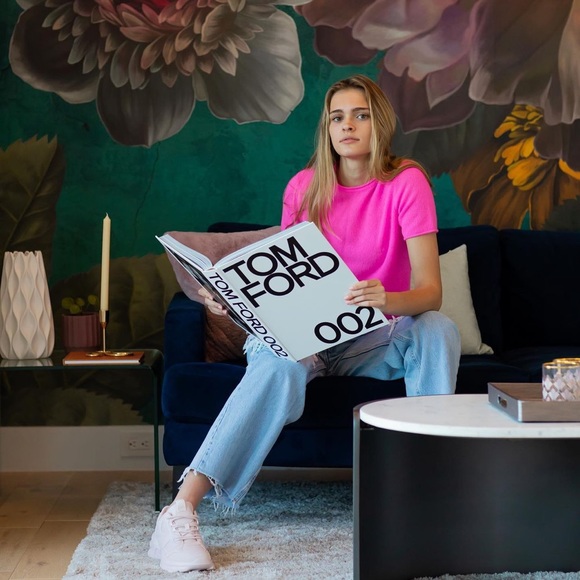 Filoro Rolled Edge Cashmere T-shirt in Hot Pink Size L - Picture 4 of 9